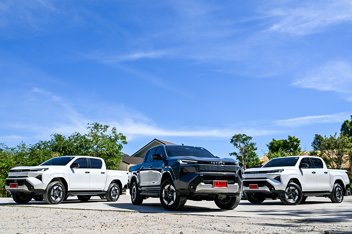 TOYOTA HILUX TRAVO-e