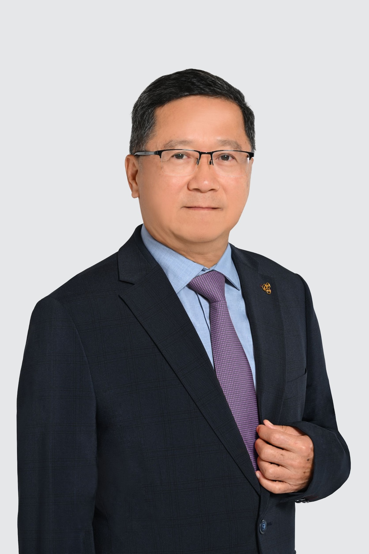 ชาญศิลป์ ตรีนุชกร