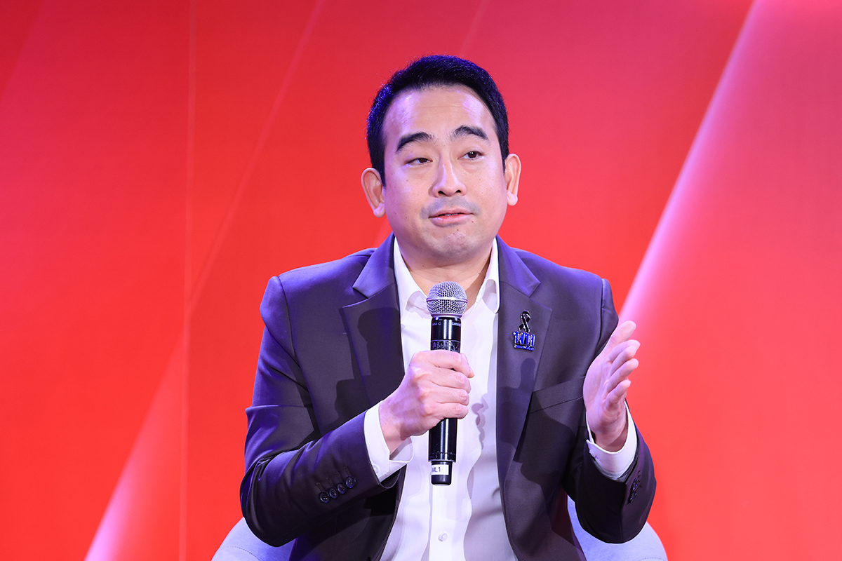 เผ่าภูมิ โรจนสกุล ECONOMIC LEADERSHIP “เลือกผู้นำ เลือกอนาคตเศรษฐกิจ”