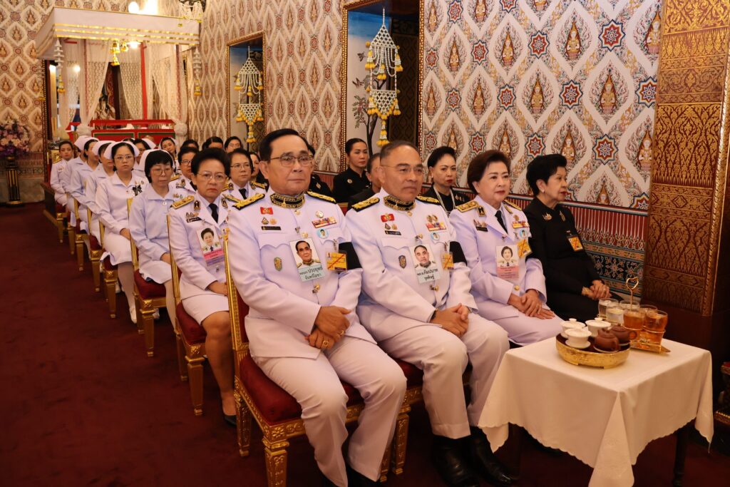 หม่อมเจ้าศรีสว่างวงศ์ ยุคล ทรงบำเพ็ญพระราชกุศลถวายพระบรมศพ ‘พระพันปีหลวง’