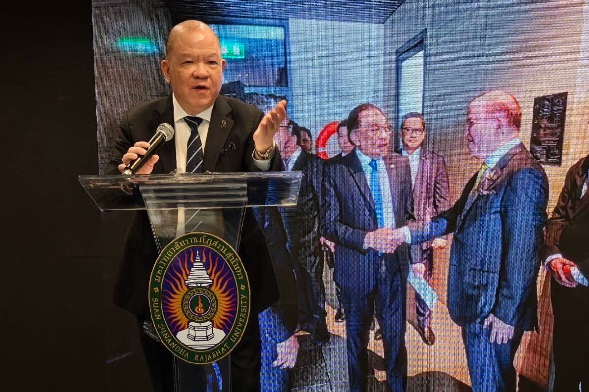พิชัย นริพทะพันธุ์