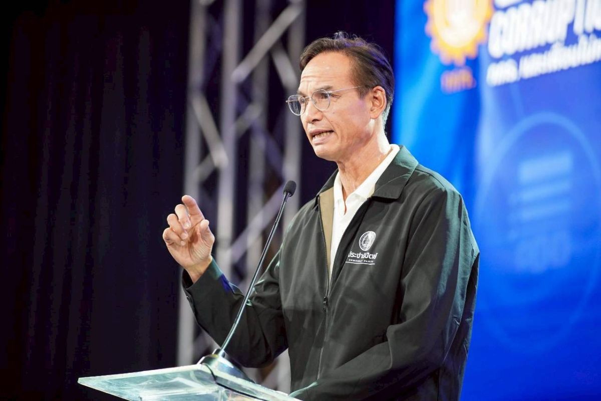 ‘กรณ์’ ซัดนโยบาย พท. แจกวันละ 9 ล้าน สิ้นเปลือง-ขาดความโปร่งใส หวั่นเอื้อพวกพ้อง
