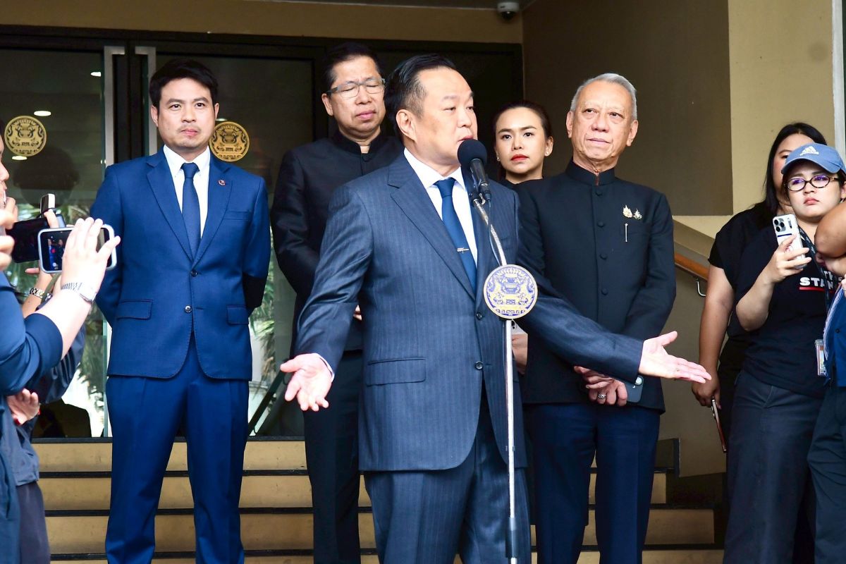 อนุทิน อึ้ง ! ไฟไหม้ซากเครนถล่มพระราม 2 ชี้ชัดไม่ปรับปรุงความปลอดภัย