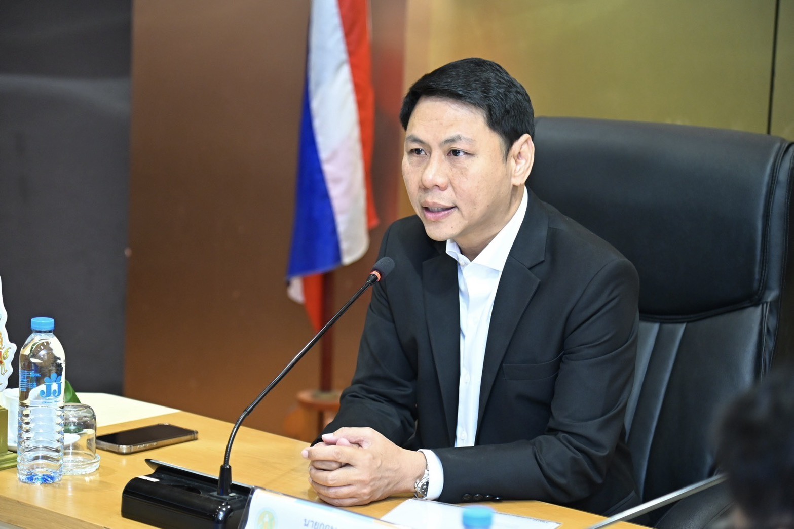 กฤษ อุตตมะเวทิน