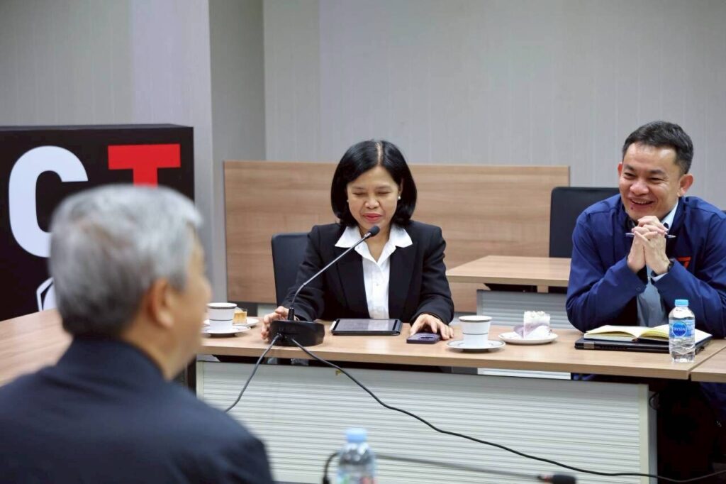นางเพียงพนอ บุญกล่ำ