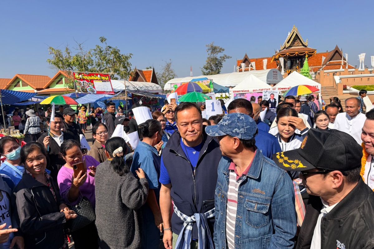 อนุทินนำทีมหาเสียงหนองบัวลำภู ชูสโลแกน “เลือกอนุทิน ติดดิน กินง่าย“