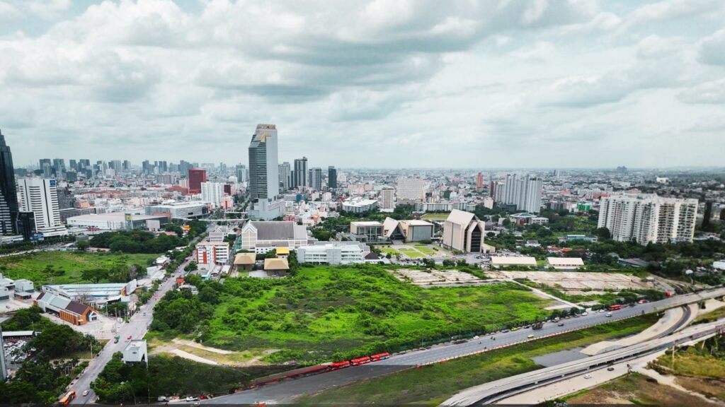 ที่ดิน “อสมท 50 ไร่”