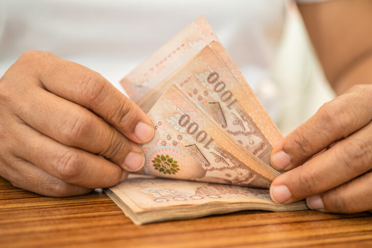 .ดอกเบี้ยต่ำบีบแบงก์ปล่อยกู้ รายย่อยโยกเงินฝาก.