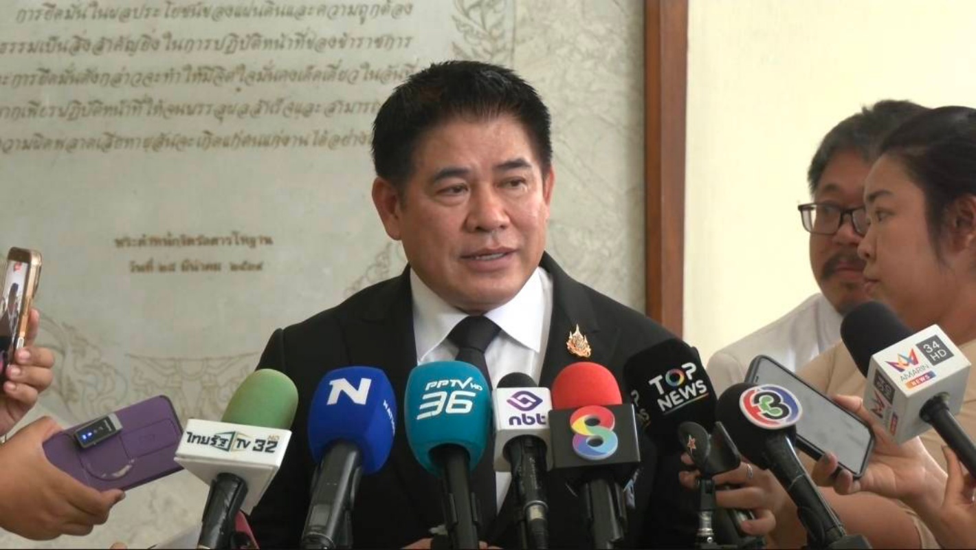 ธรรมนัส ลั่น กธ.ไม่วิ่งหาแบบไร้ศักดิ์ศรี เชื่อลูกพรรคเลือดผู้กอง 100% หลังสะพัดเป็นงูเขียว