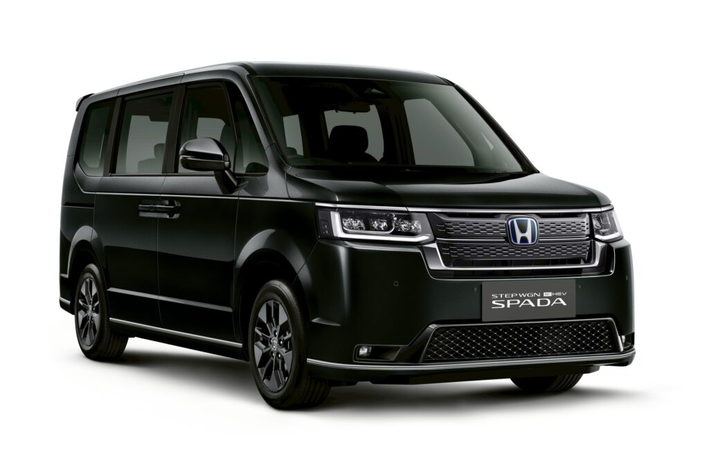 Honda STEP WGN e:HEV SPADA