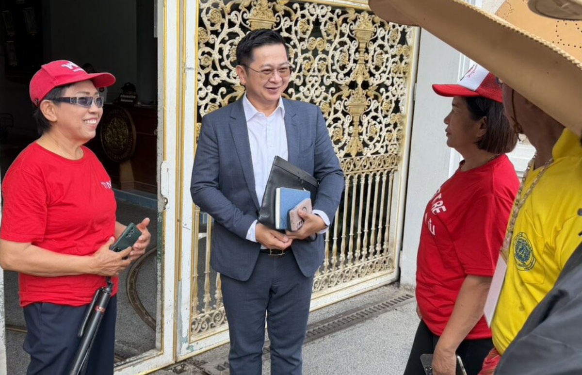 ทักษิณ มอง เพื่อไทย ร่วมรัฐบาลเป็นเรื่องของผู้บริหารพรรค