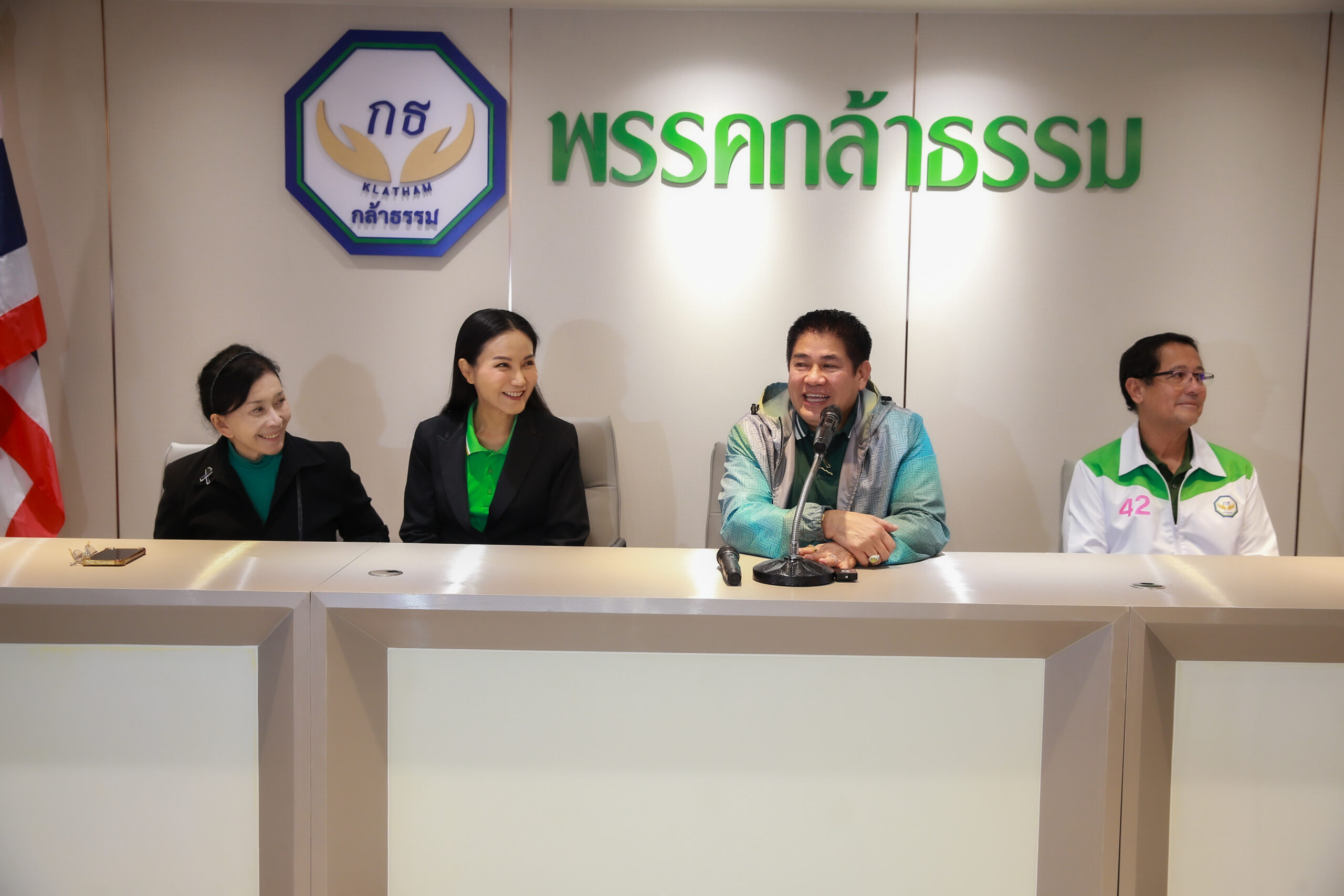 ธรรมนัส แถลงขอบคุณทำ กล้าธรรม กวาด สส.เขตทะลุเป้า ชี้รอผล 80 % ค่อยคิดจัดตั้งรัฐบาล