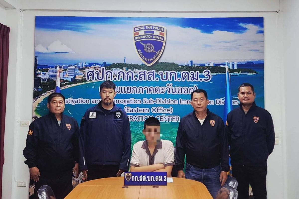 สตม. รวบอดีตพนักงานชาวจีน ยักยอกเงิน 10 ล้านบาท หนีซ่อนตัวที่พัทยา