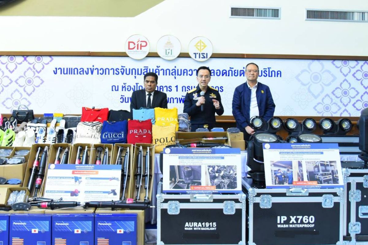 ศุลกากร-สมอ. บุกโกดัง ยึดสินค้าไร้ มอก. รวมเสียหาย 237 ล้าน