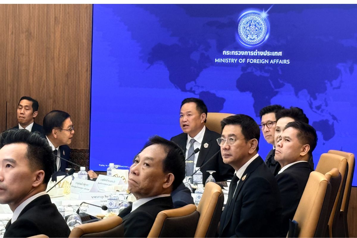 นายกฯ ถกทีมเศรษฐกิจ-ต่างประเทศ สร้างความเชื่อมั่นเวทีโลก เพิ่มสัมพันธ์เพื่อนบ้าน