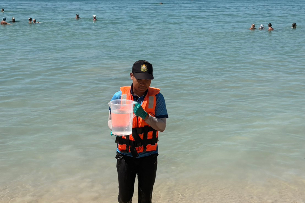 เช็กเลย คุณภาพน้ำทะเลชายฝั่งหาดภูเก็ต ปกติแล้วหรือไม่ เหตุเรือจมทะเล