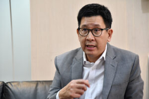 เอกนิติ