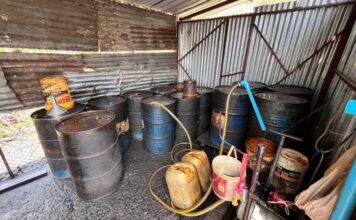 กระทรวงพลังงาน เจอผู้ค้า-กักตุนน้ำมัน 40,000 ลิตร คุก 2 ปี ปรับ 200,000 บาท กระทรวงพลังงาน เจอผู้ค้า-กักตุนน้ำมัน 40,000 ลิตร