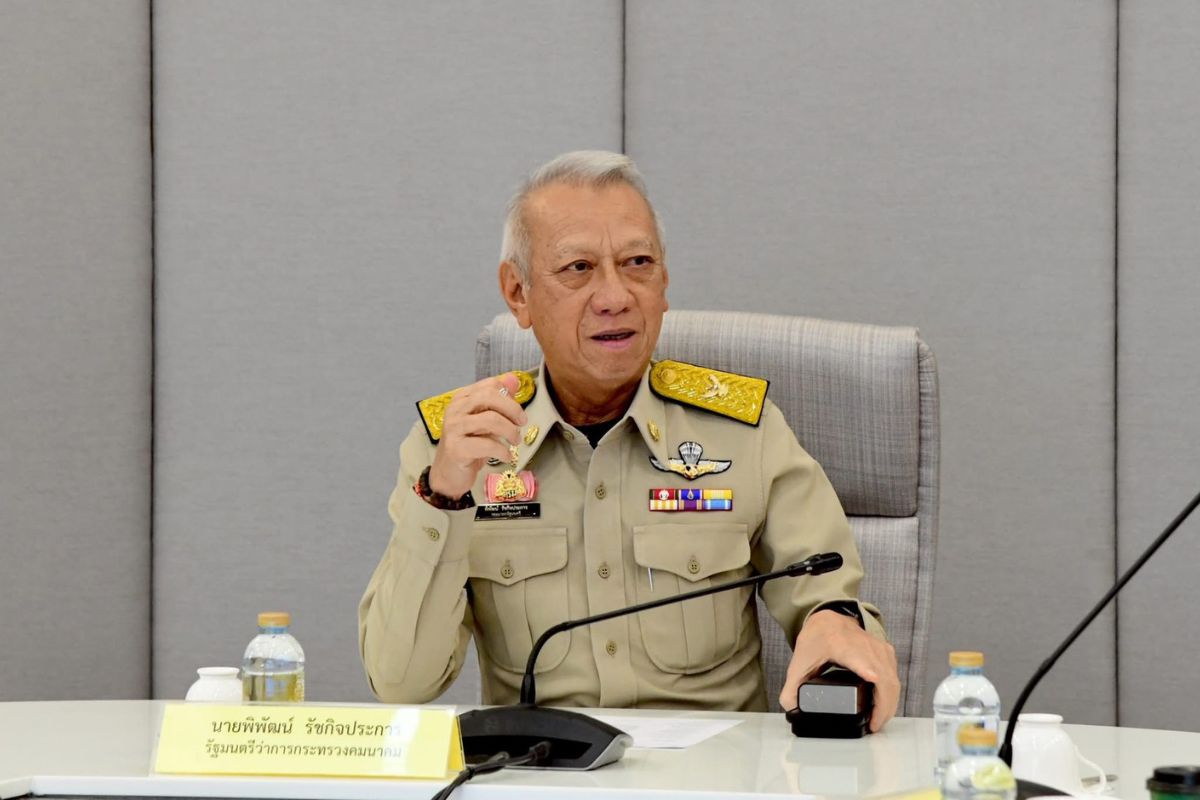 ครม.นัดพิเศษ มีมติลดภาษีสรรพสามิต 1 บาท รอชง กกต. อนุมัติ