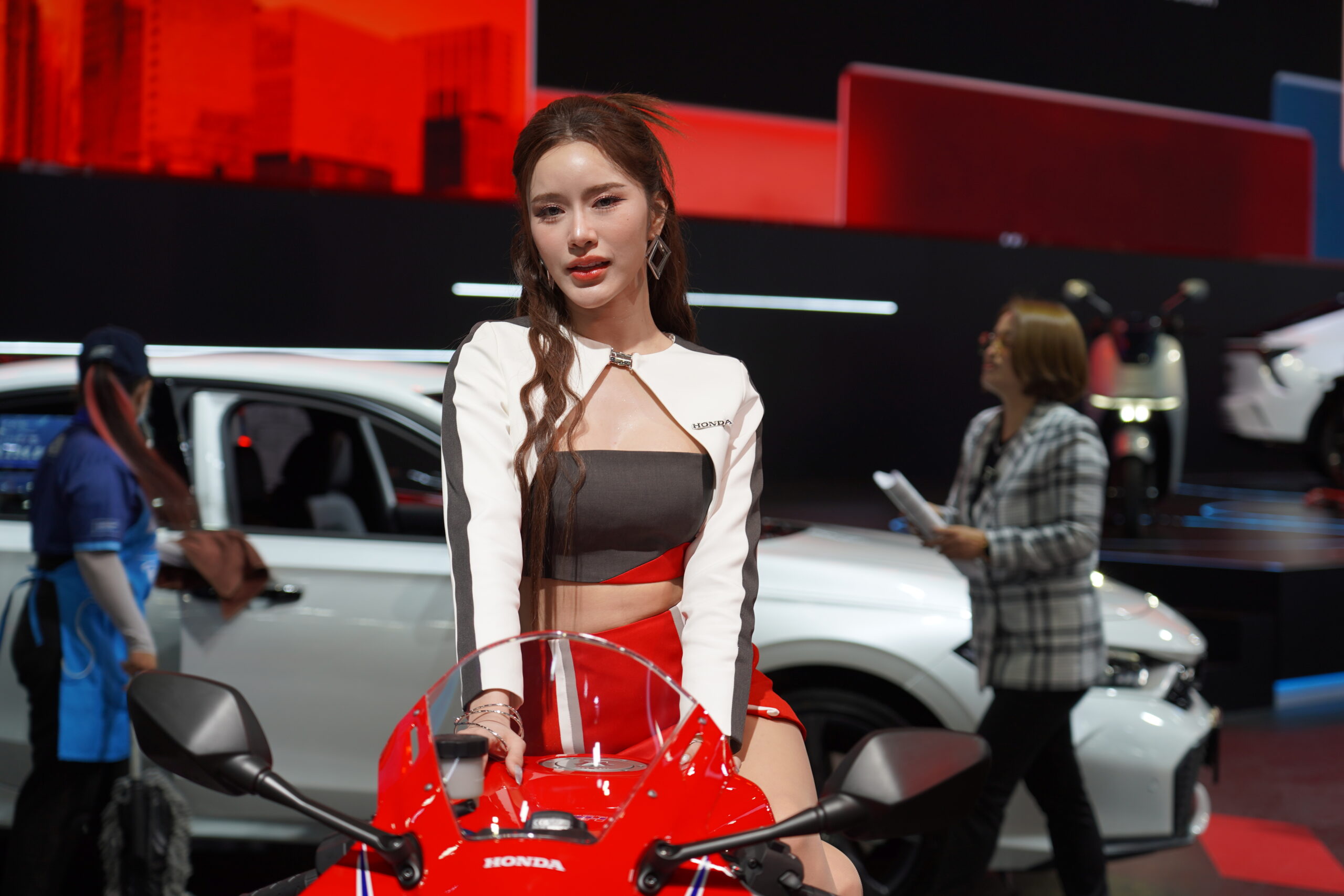 พาชม Motor Show 2026 รถใหม่ พริตตี้ สดใส เกินต้าน