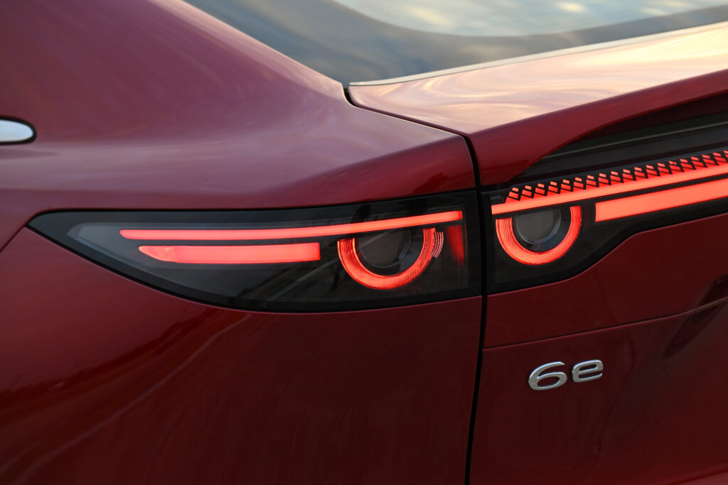 Mazda6e