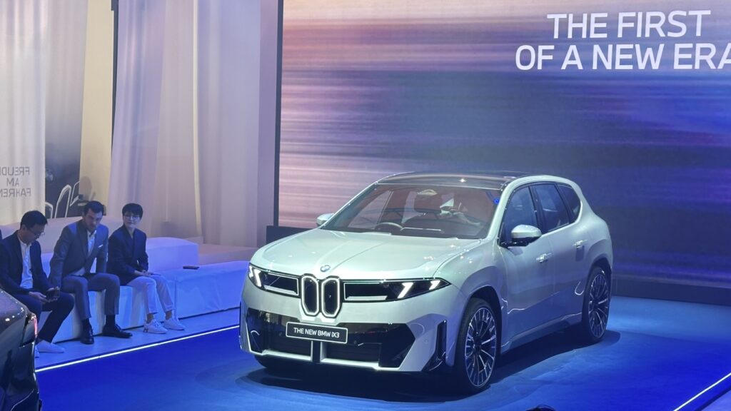 BMW iX3
