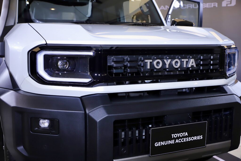 Toyota LAND CRUUSER FJ