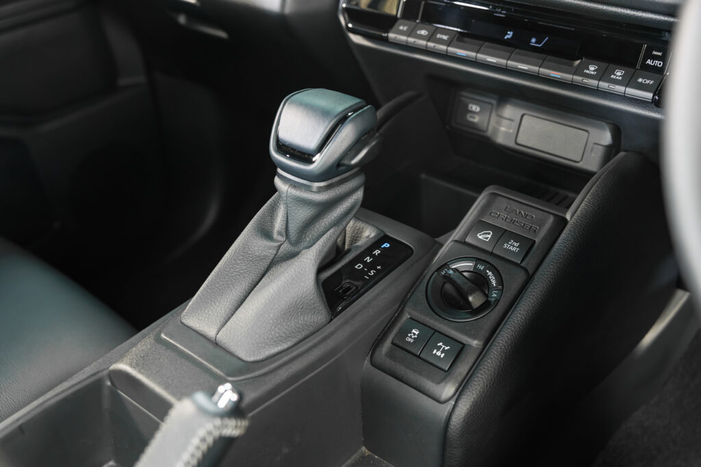 Toyota LAND CRUUSER FJ 