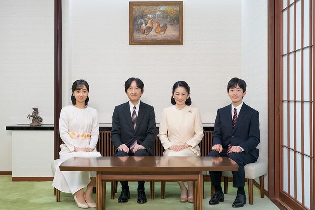 ญี่ปุ่นสงสัย มกุฎราชกุมารอากิชิโนะบ่นเงินไม่พอใช้ แม้มีเบี้ยเลี้ยงปีละ 125 ล้านเยน