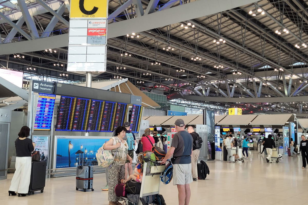 ‘เที่ยวไทย’ เผชิญวิกฤตซ้อนวิกฤต ต้นทุนพุ่งแอร์ไลน์จ่อยกเลิกไฟลต์