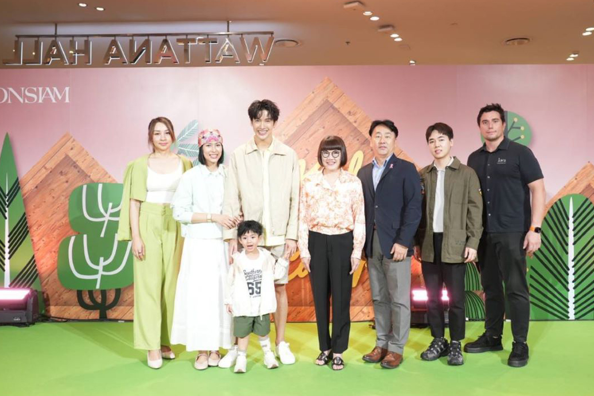 พุฒ-จุ๋ย พาน้องพีร์เจ ร่วมสนุก “ICONSIAM Kids Summer Camp” รับปิดเทอม