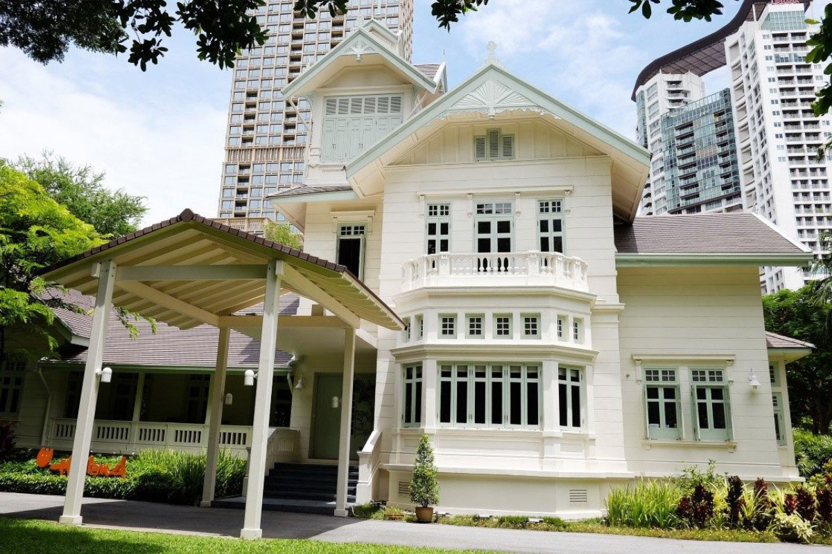 “บิ๊กเนม” แข่งซื้อสถานทูตเนเธอร์แลนด์ ทุ่มผุดเมกะมิกซ์ยูสแสนล้าน