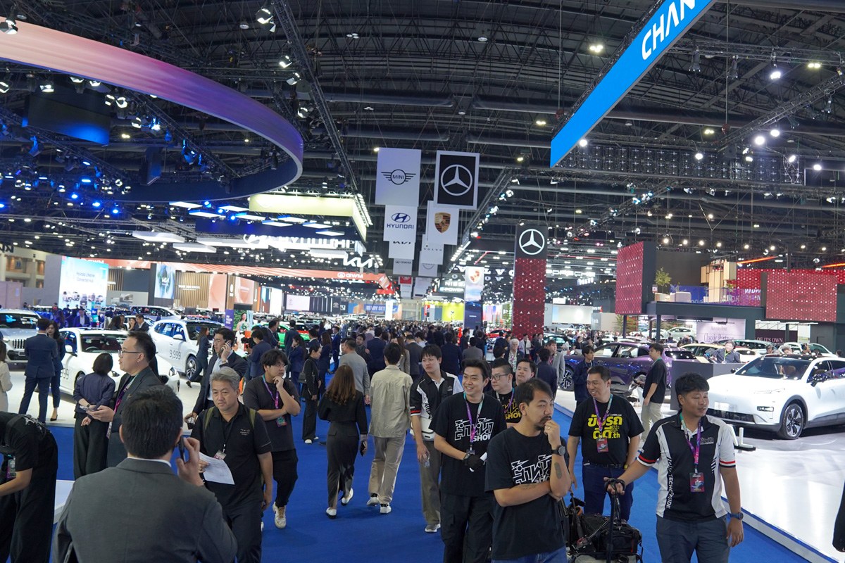 ‘รถเก่าแลกรถใหม่‘ ต้องเท่าเทียม  ‘ดีลเลอร์’ อ่วมลูกค้าชะลอรับรถหวั่นยอดซบ