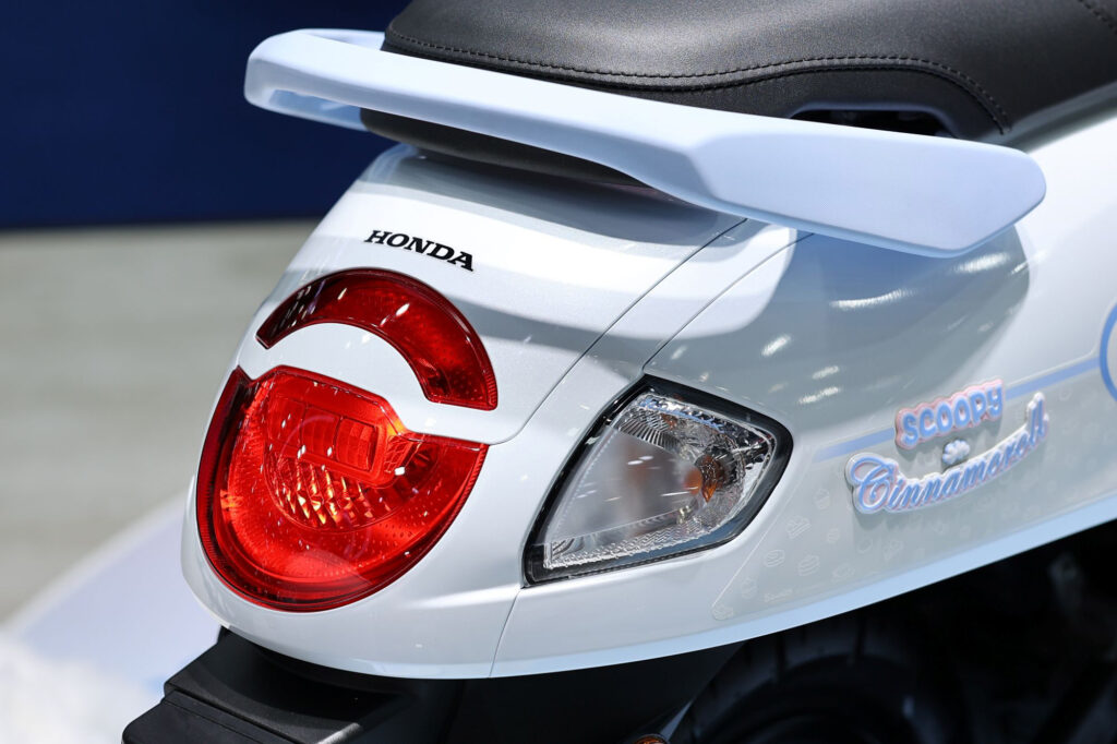 17-24Honda SCOOPY x