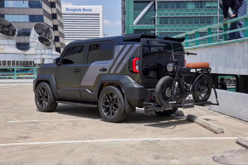 LAND CRUISER FJ