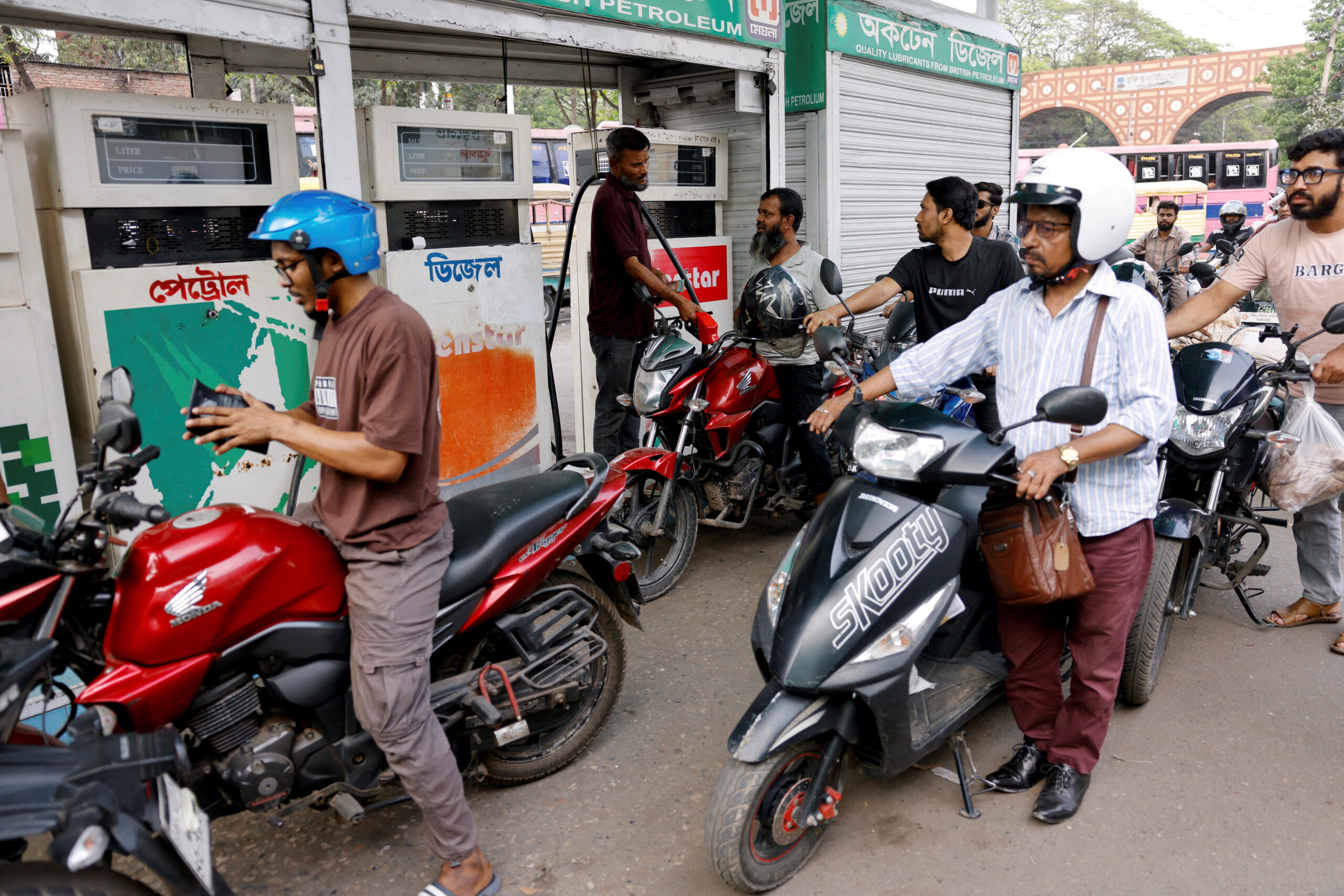 สงครามอิหร่าน บังกลาเทศอาจเป็นชาติแรกในโลก ก๊าซ-น้ำมันหมด ?