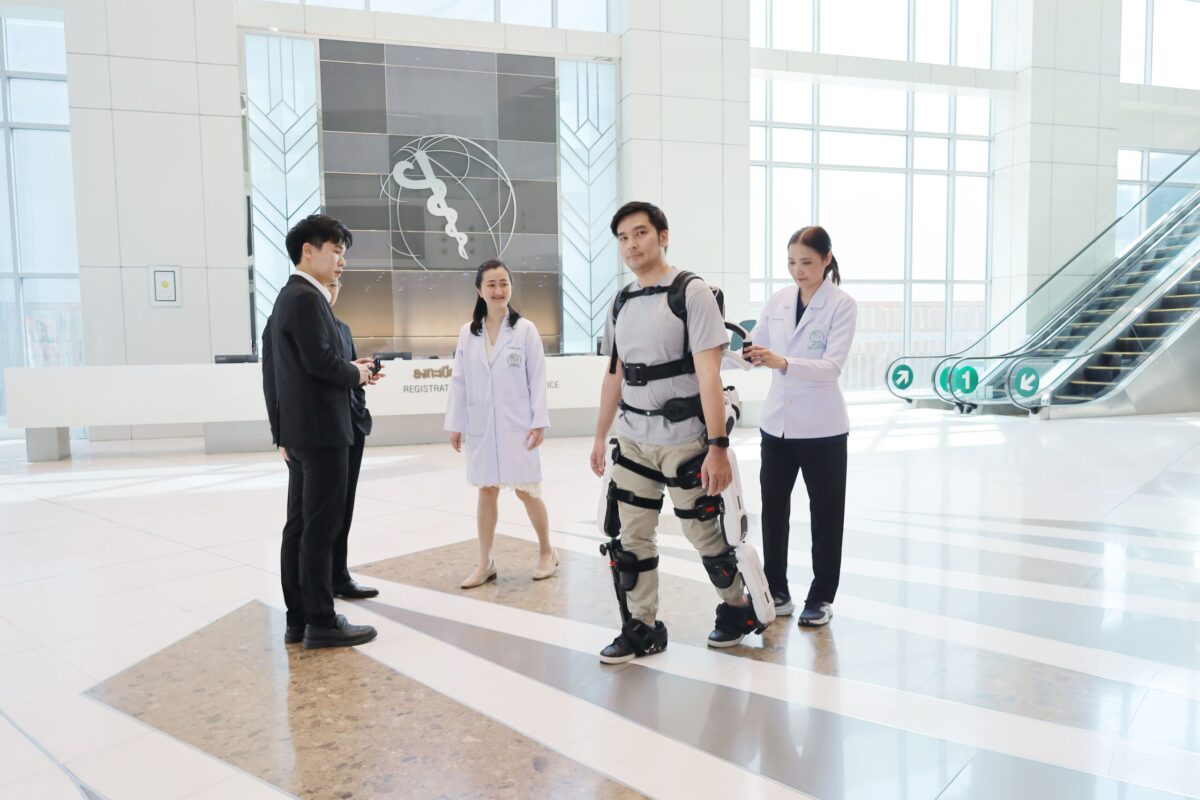 รพ.เวิลด์เมดิคอล ยกระดับ “เวชศาสตร์ฟื้นฟู” ดึง Agentic AI คู่คิดหมอ ช่วยรักษา Stroke-ผู้สูงอายุ