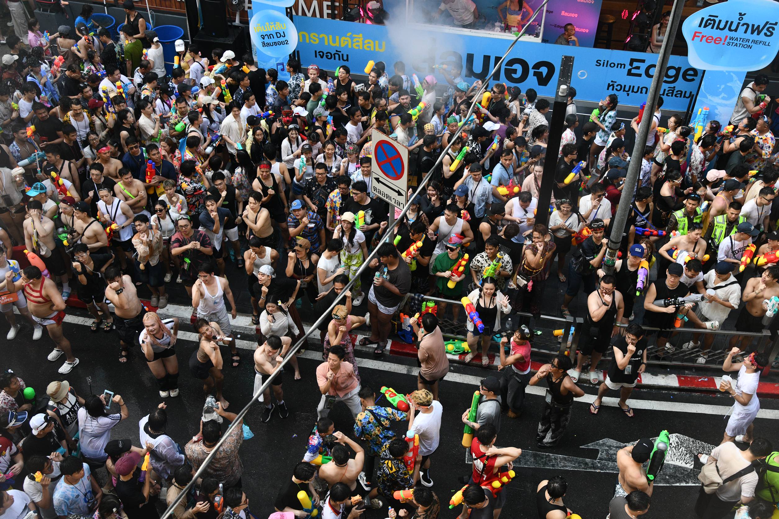 นานาชาติยกย่อง ‘สงกรานต์ไทย’ ดึงความสนใจทั่วโลก