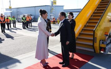 ในหลวง-พระราชินี เสด็จฯ เยือนสวีเดน อย่างเป็นทางการ ‘เจ้าหญิงวิกตอเรีย’ ถวายการต้อนรับ