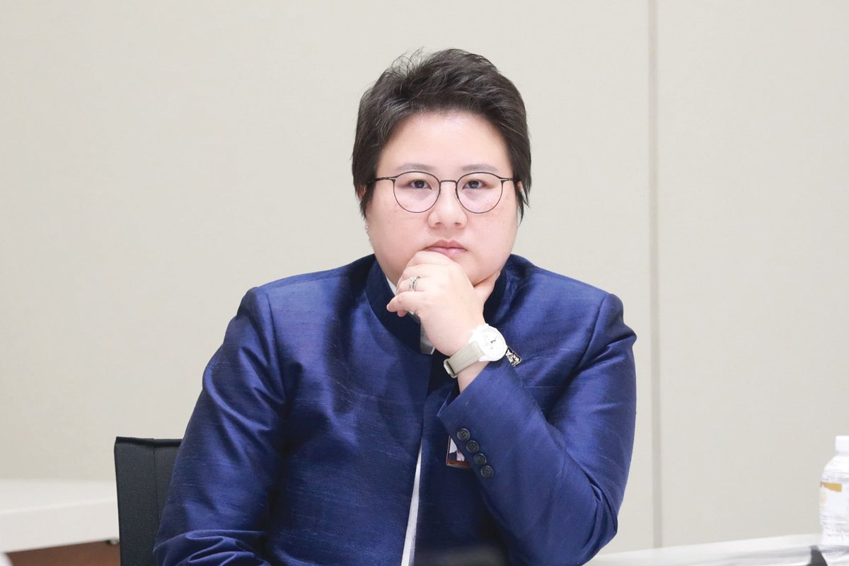 แนน บุณย์ธิดา มือขวา ไชยชนก รัฐมนตรีลูกเทพไม่มีสิทธิพิเศษ ทำไม่ได้ต้องออก