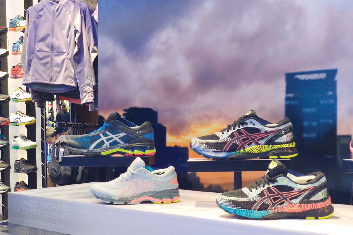 ASICS สปีดตลาดอาเซียน  ส่งรองเท้าวิ่ง-สตั๊ดบุกมาเลย์-สิงคโปร์-อินโดฯ