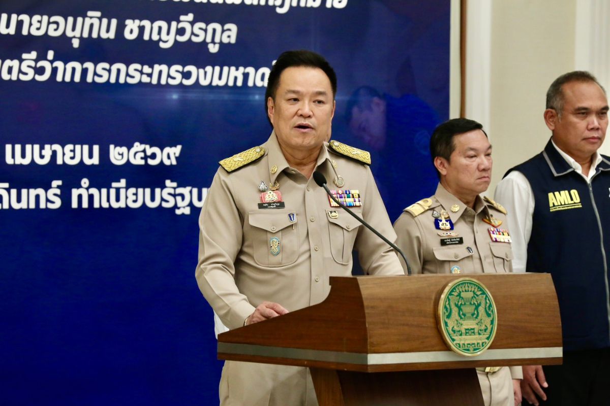 นายกฯ รับถกทีมเศรษฐกิจ เล็งออก พ.ร.ก.กู้เงิน 5 แสนล้าน ยันทำถูกกฎหมาย