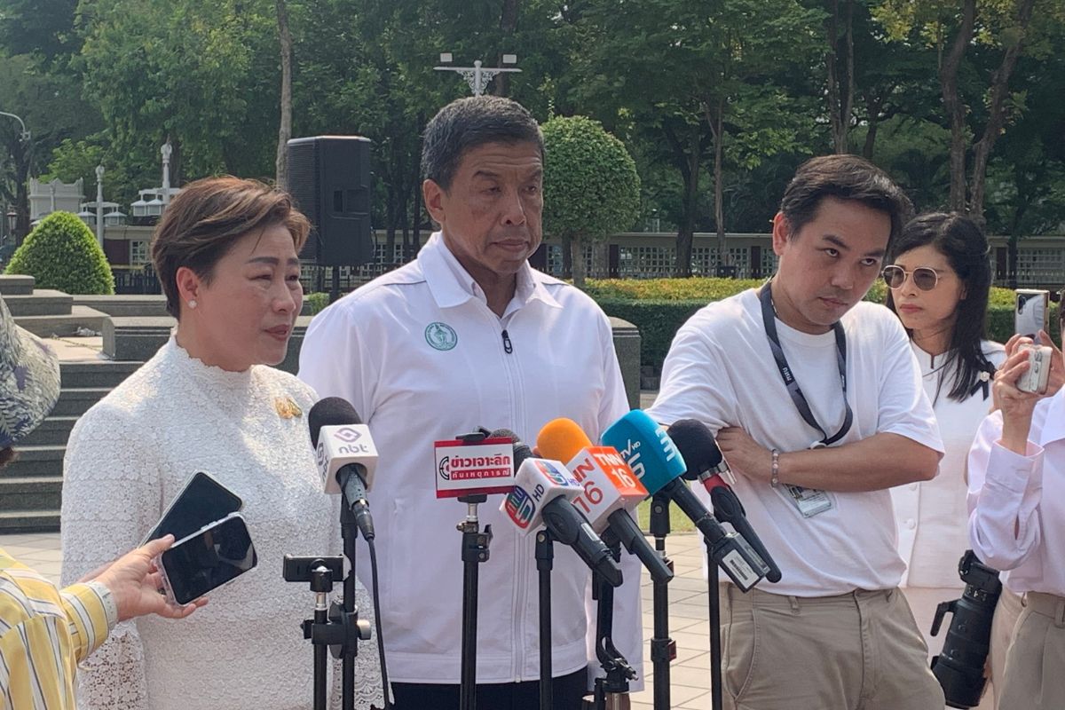 ชัชชาติ ให้ 5 เต็ม 10 คะแนนผลงาน 4 ปี ชี้ดีไม่ดีให้คนกรุงตัดสิน อุบไต๋ชิงผู้ว่าฯกทม.