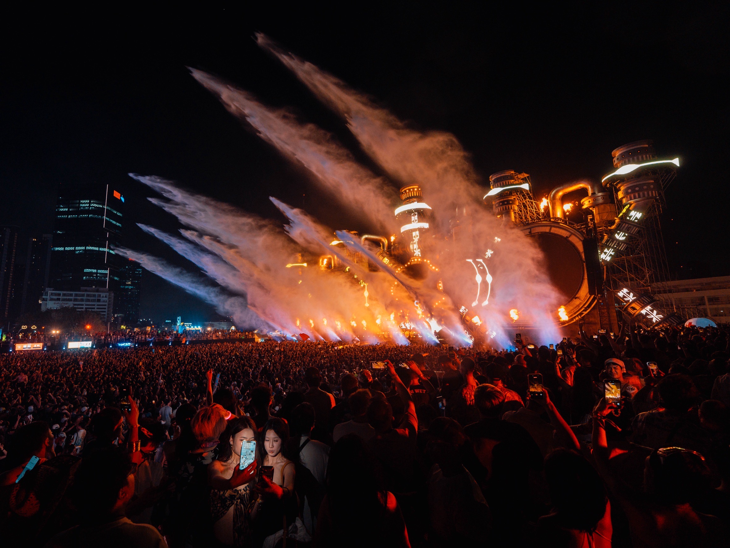 “S2O 2026” วันแรกเปิดฉากสุดมันนักท่องเที่ยวทะลัก