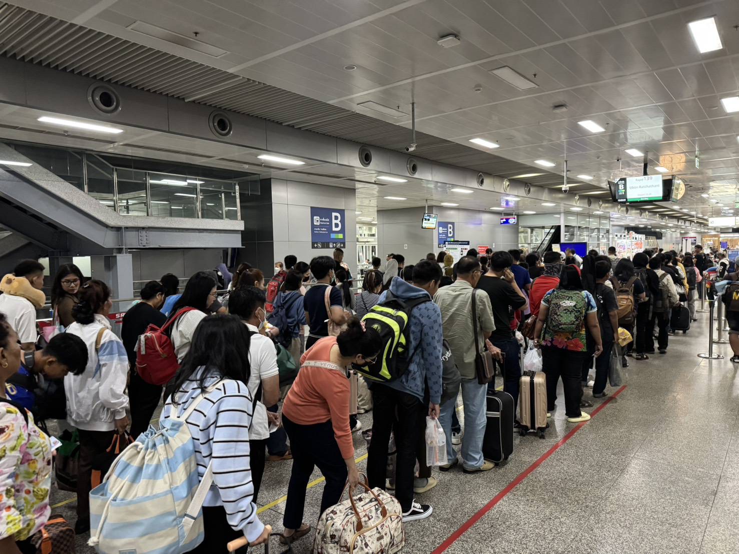 ช่วงแรกวันหยุดสงกรานต์ ปชช.ใช้ระบบรางต่อเนื่องกว่า 1 ล้านคน