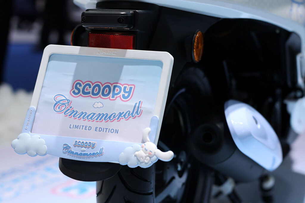 New SCOOPY x Cinnamoroll Limited Edition (8)