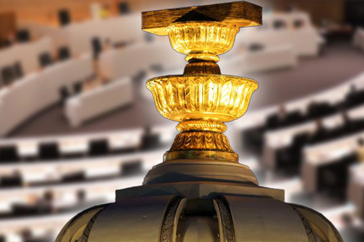 รัฐธรรมนูญ อาวุธ-การเมือง