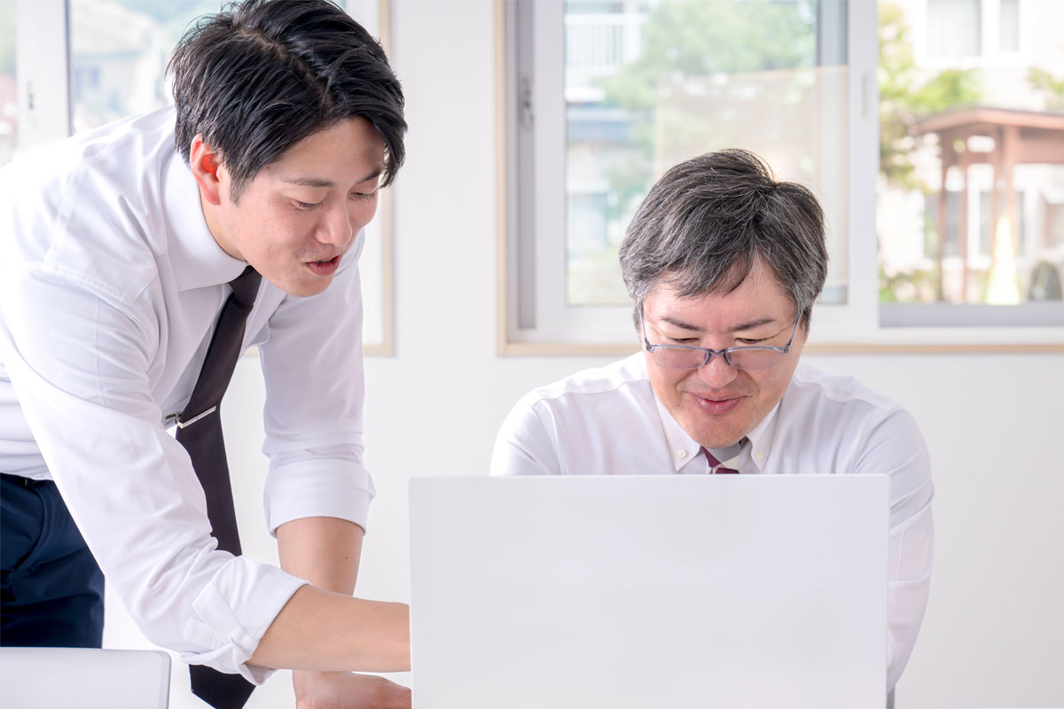 ลูกน้องอายุมากกว่าเรียกยังไงดี ?