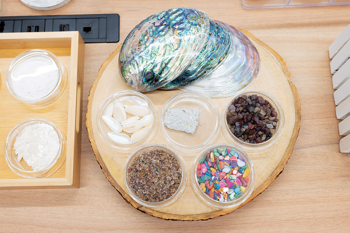 นวัตกรรมโลกใหม่ จุฬาฯ ขยะทะเลสร้างธุรกิจ-อิฐจากเปลือกหอย