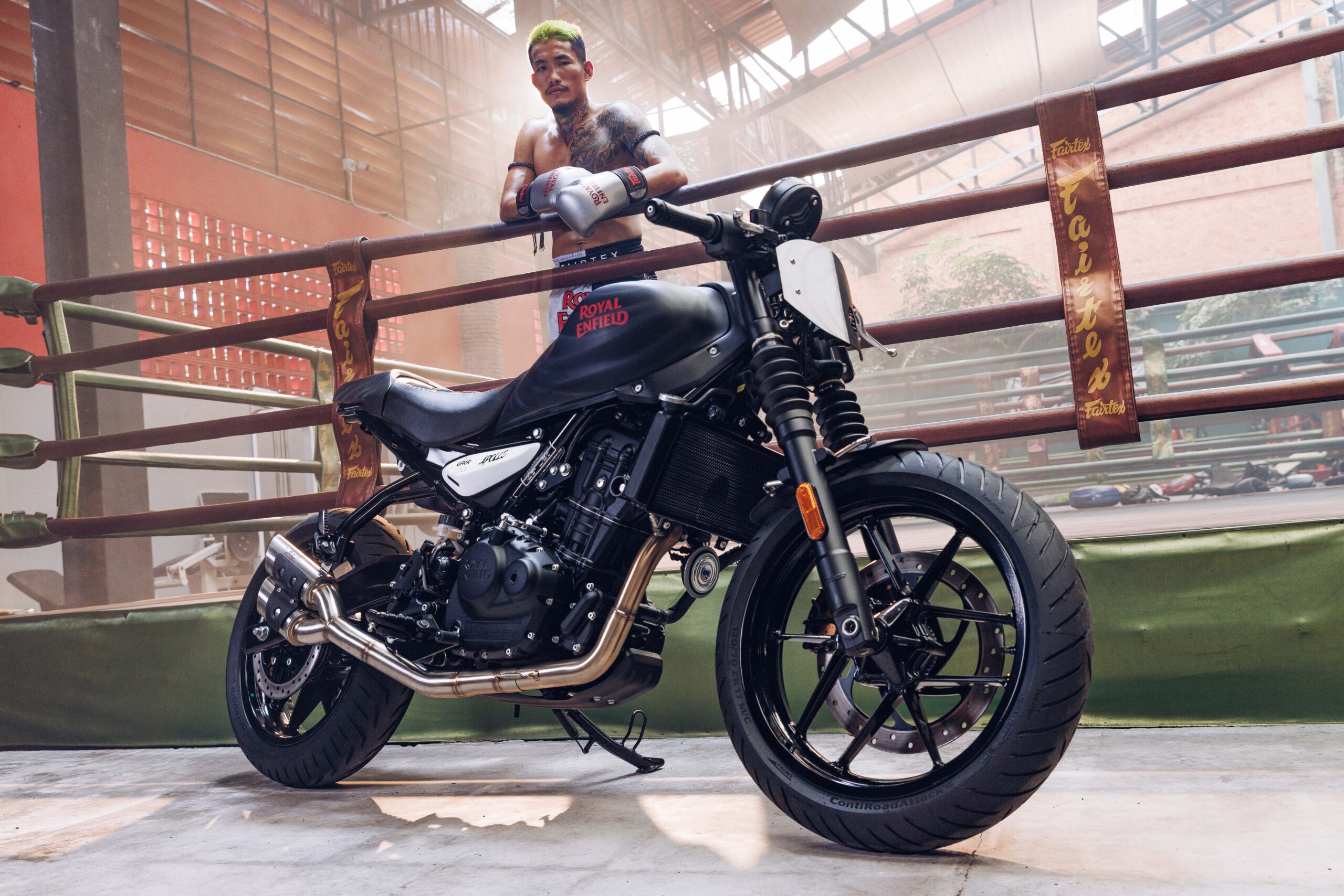 Royal Enfield อวดโฉม คัสตอมคอลเลกชั่น ‘Urban Striker’